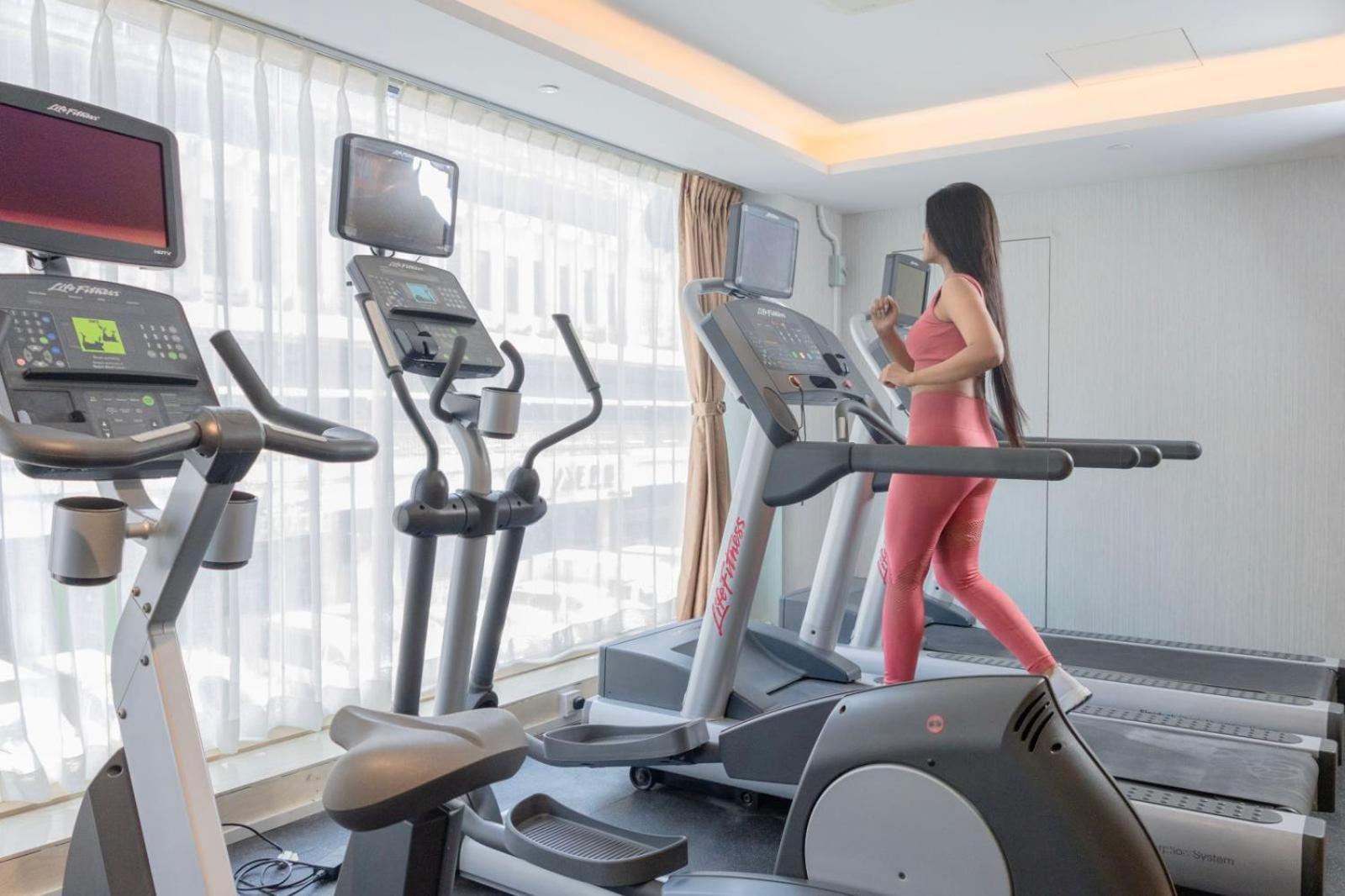 Yangon Thanlwin Hotel 외부 사진
