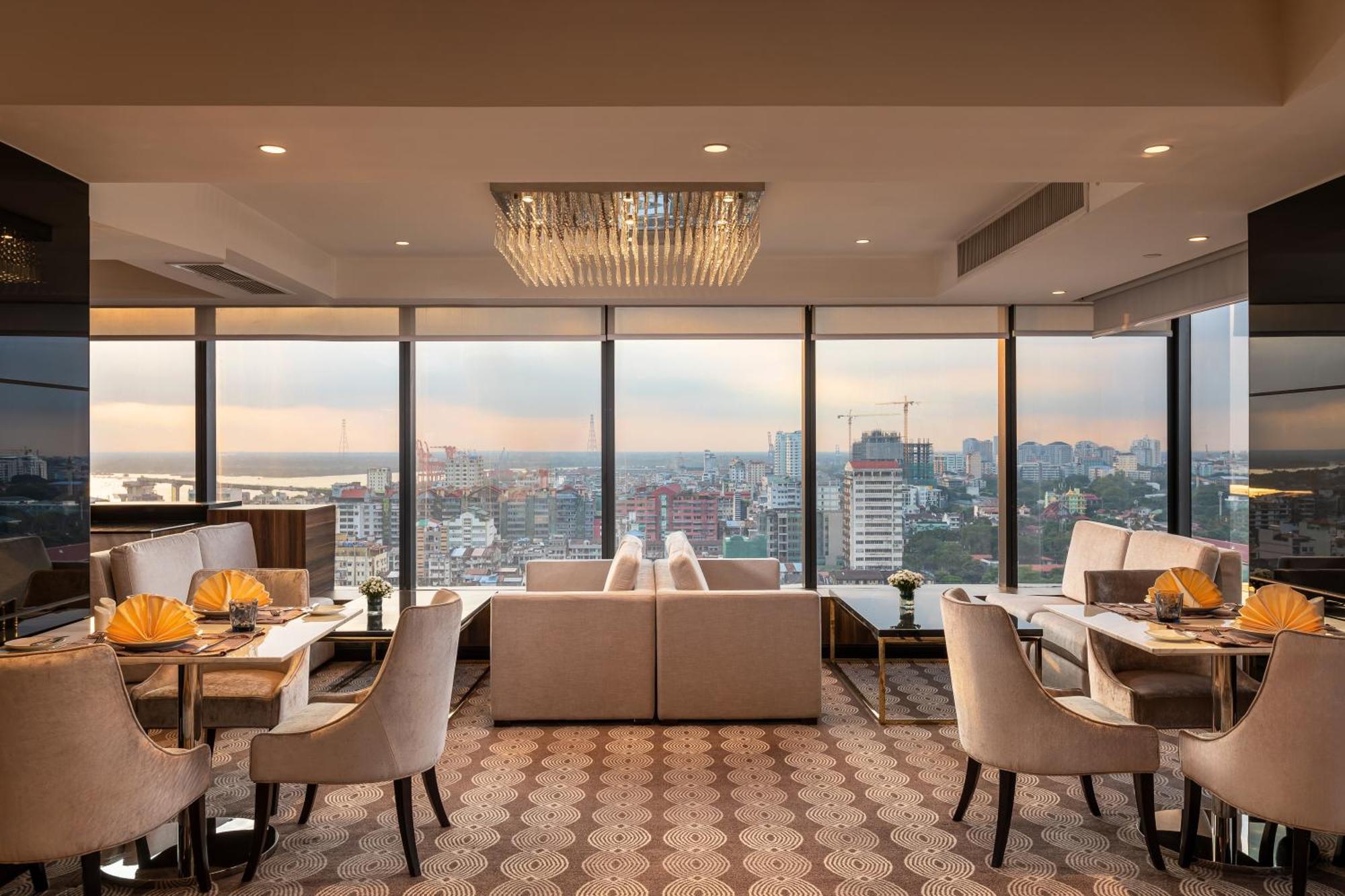 Yangon Thanlwin Hotel 외부 사진