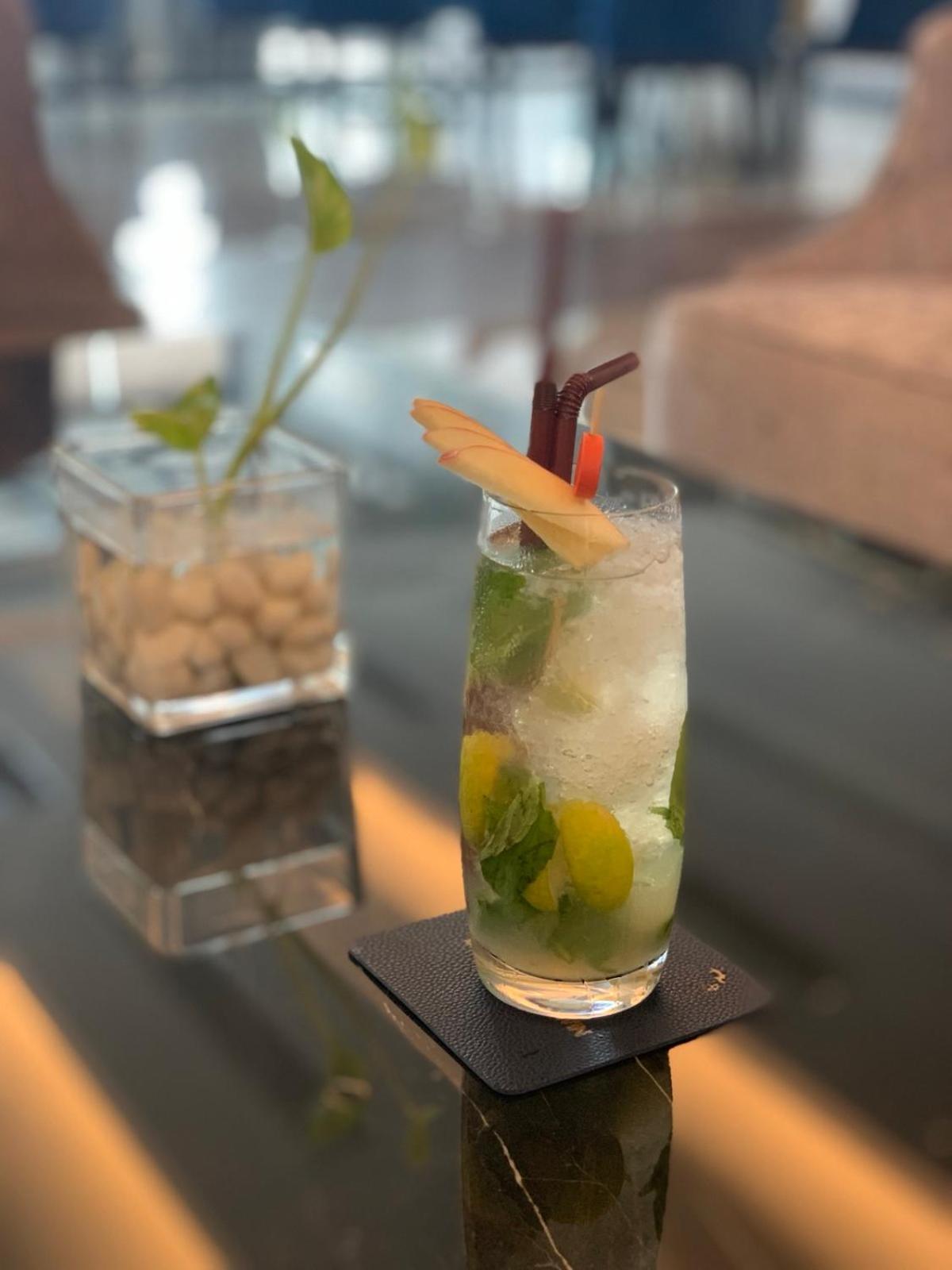 Yangon Thanlwin Hotel 외부 사진